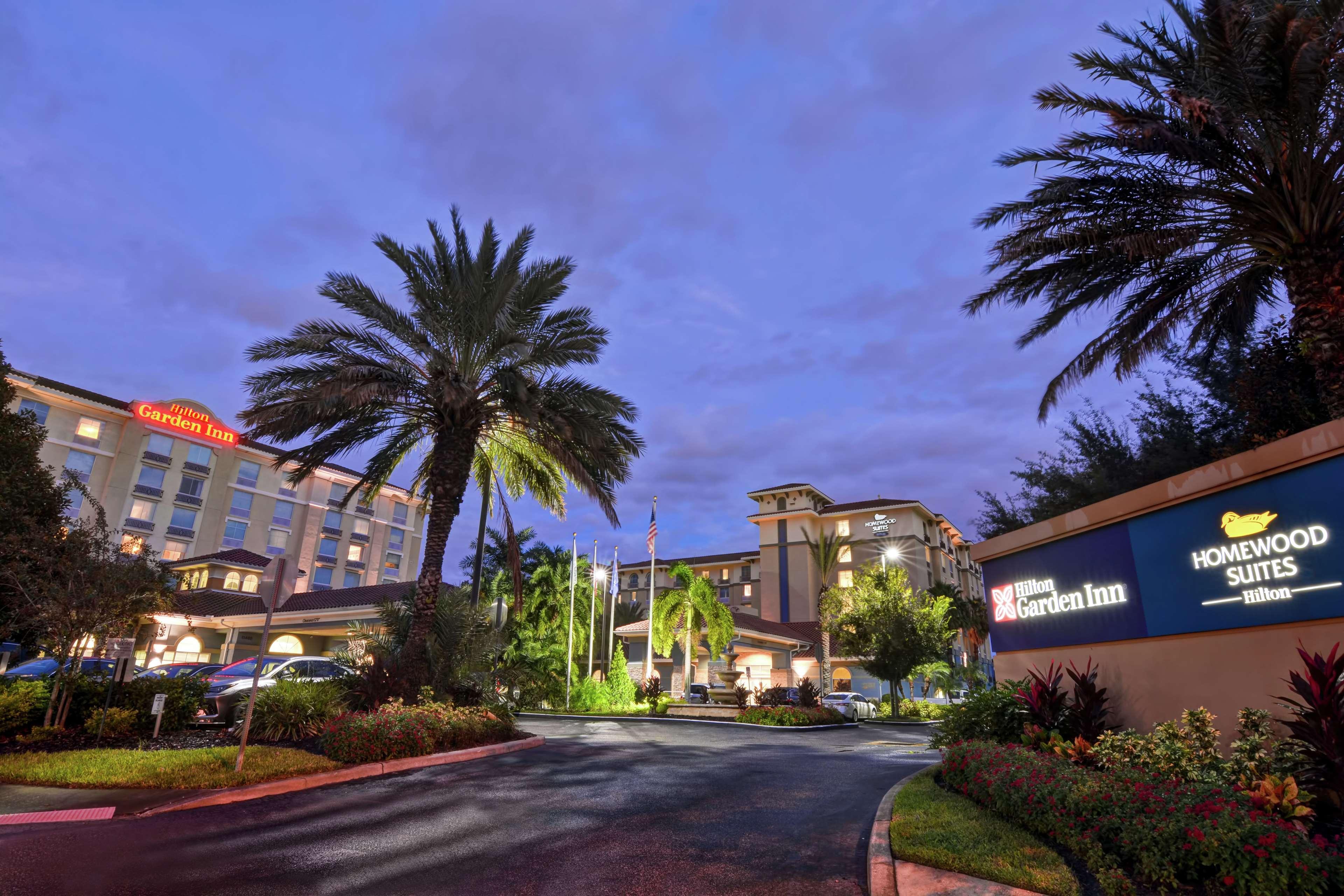 Hilton Garden Inn Orlando Lake Buena Vista Exterior photo