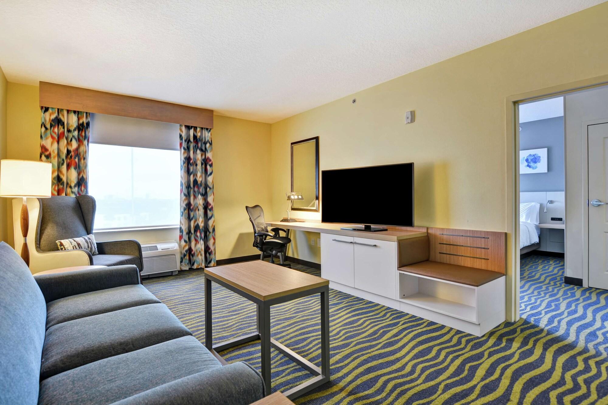 Hilton Garden Inn Orlando Lake Buena Vista Exterior photo
