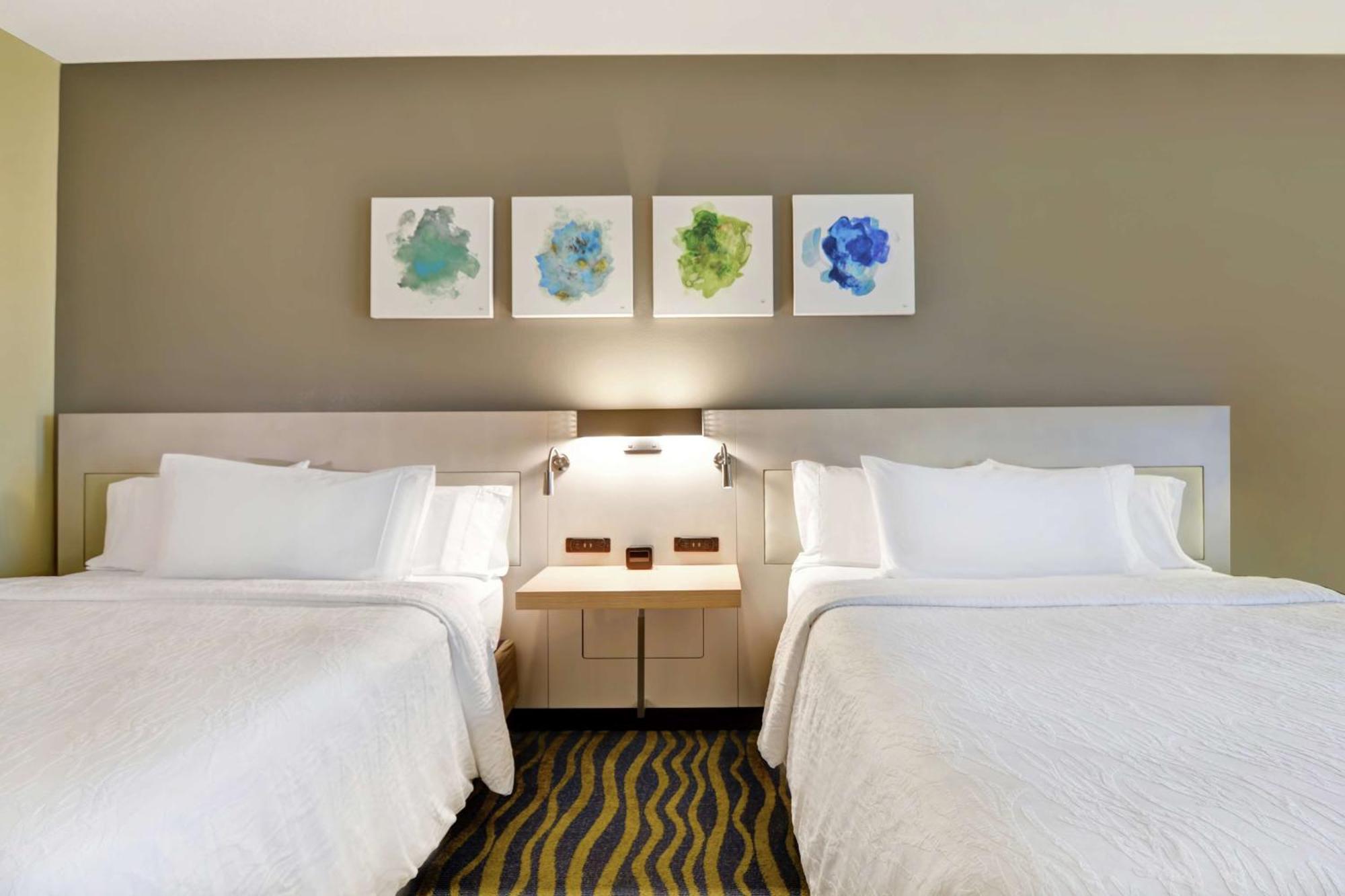 Hilton Garden Inn Orlando Lake Buena Vista Exterior photo
