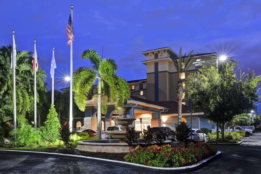 Hilton Garden Inn Orlando Lake Buena Vista Exterior photo